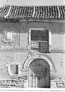 Edificio con escudo de
                Familiar del Santo Oficio (Inquisicin) - s. XVIII